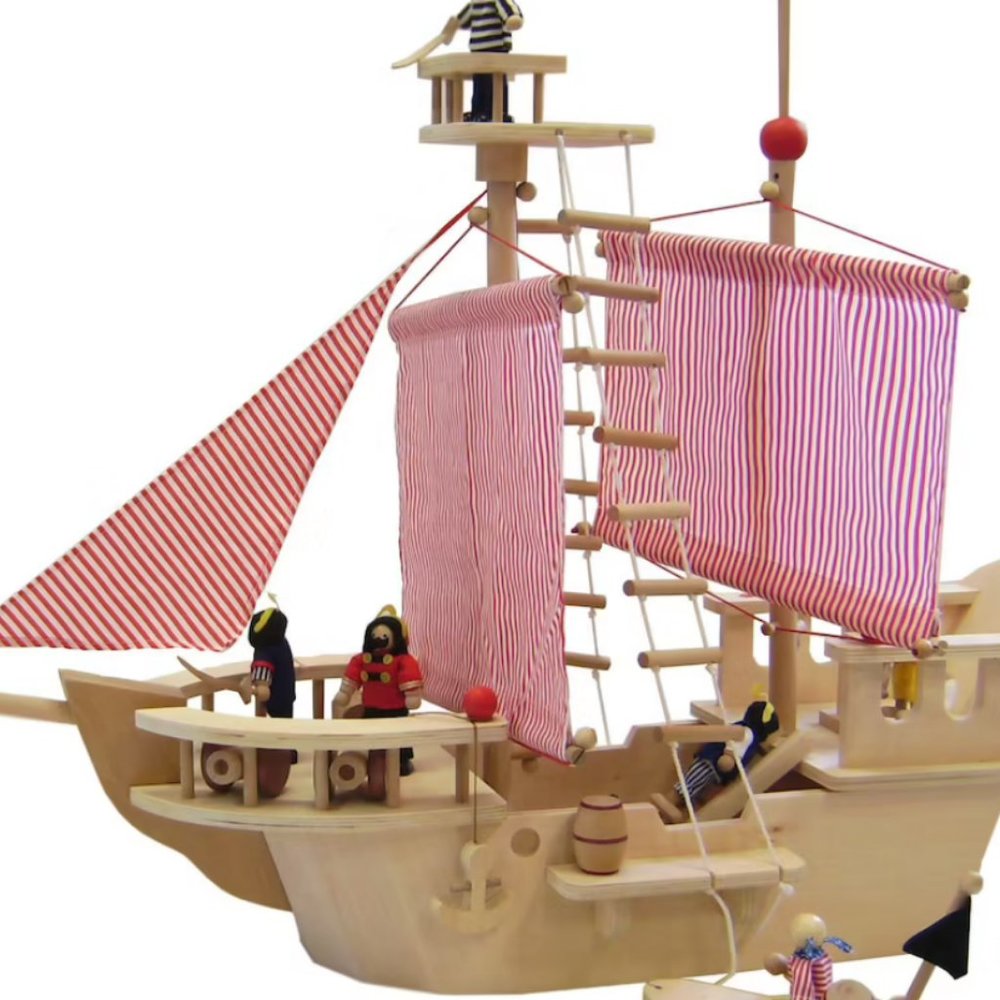 Wooden Pirate Ship including accessories